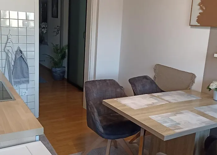 4 You Apartment In Leoben Mit Balkon, Garten Und Kostenlosen Parkplatz